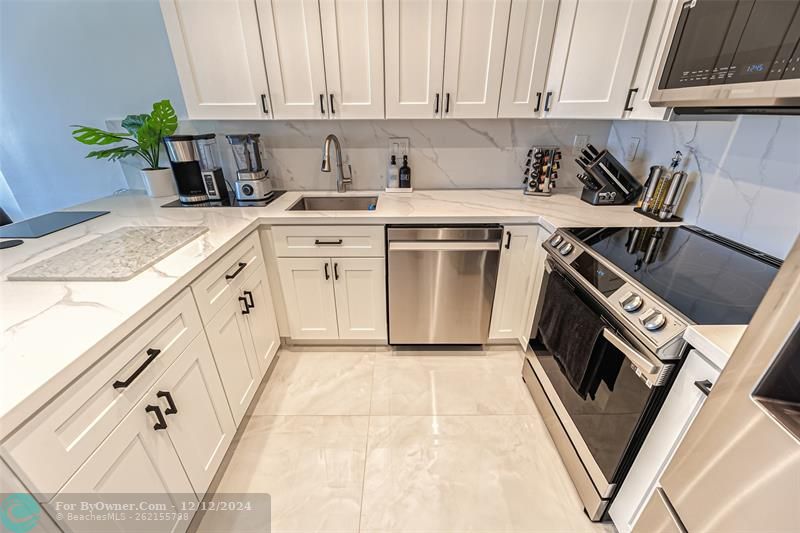 2900 NE 30th St #7F, Fort Lauderdale, Florida image 18