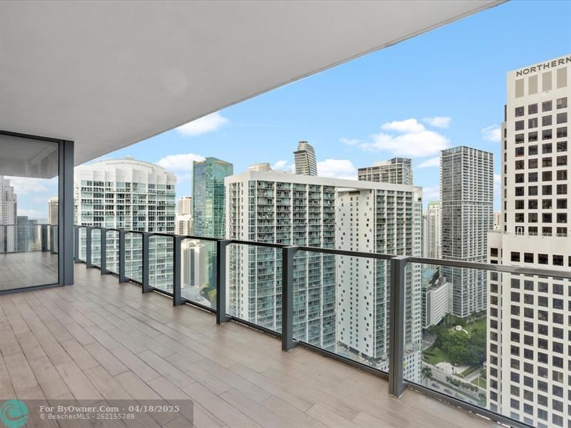 68 SE 6th St #3201, Miami, Florida image 20