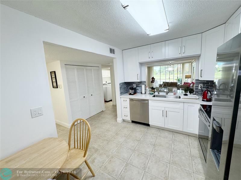 7598 NW 86th Ter #102, Tamarac, Florida image 8