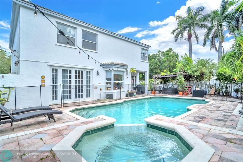 15810 NW 11th St, Pembroke Pines, Florida image 32