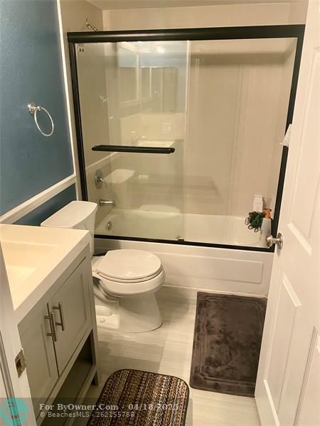 2400 NW 33rd St #1108, Oakland Park, Florida image 12