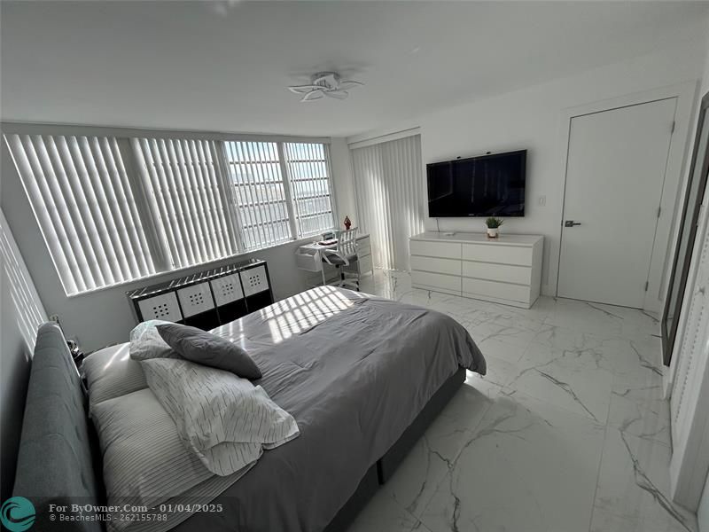 1750 NE 191st St #605-1, Miami, Florida image 4