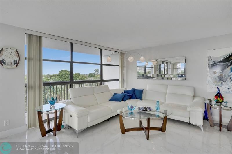 600 Parkview Dr #531, Hallandale Beach, Florida image 10