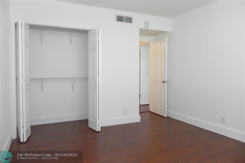 4350 Hillcrest Dr #910, Hollywood, Florida image 22