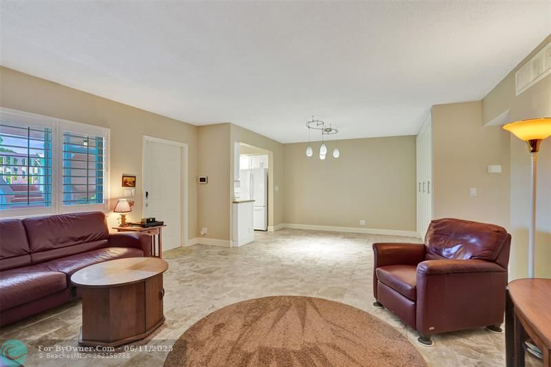 2141 NE 68th St #102, Fort Lauderdale, Florida image 6