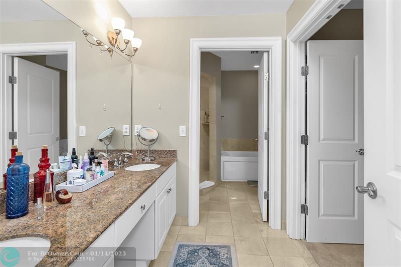 16101 Emerald Estates Dr #153, Weston, Florida image 32