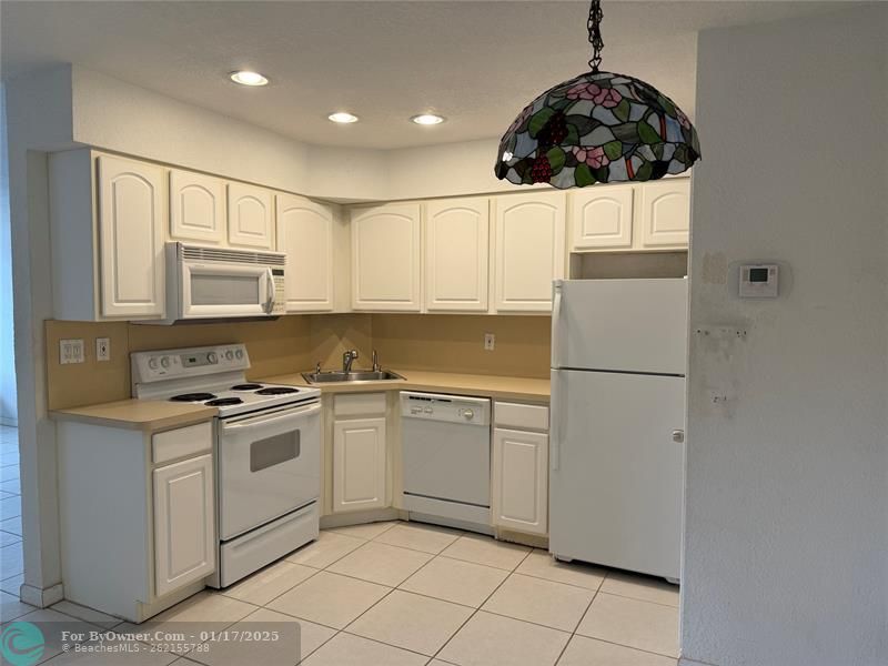 Kitchen / Dining