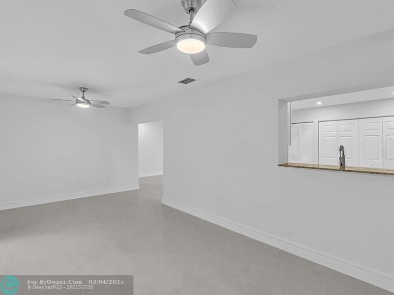 255 NE 164th St, Miami, Florida image 19