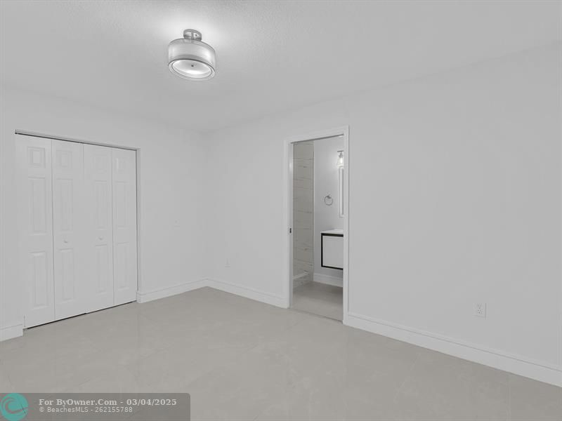 255 NE 164th St, Miami, Florida image 32