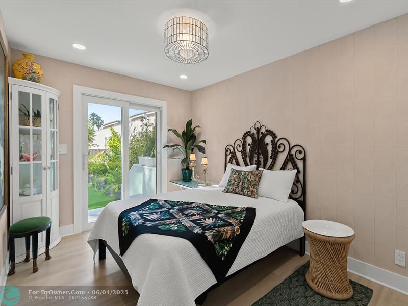 325 Poinciana Drive, Fort Lauderdale, Florida image 21