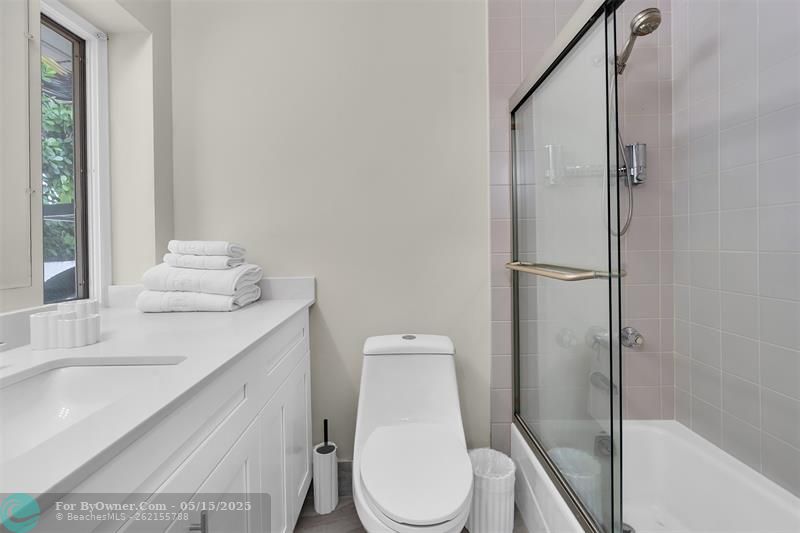 18 Nurmi Dr, Fort Lauderdale, Florida image 38