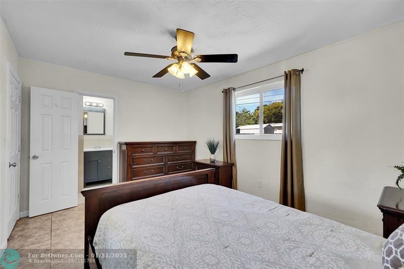 7561 Buchanan St, Hollywood, Florida image 20