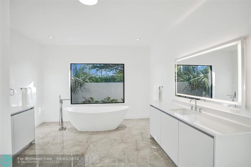 4701 Pine Tree Dr, Boynton Beach, Florida image 35