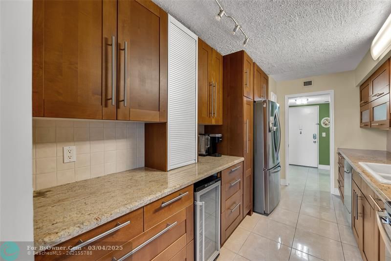 4702 Fountains Dr #205, Lake Worth, Florida image 2