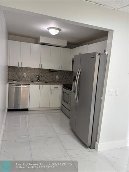 101 SW 132nd Way #102-J, Hollywood, Florida image 18