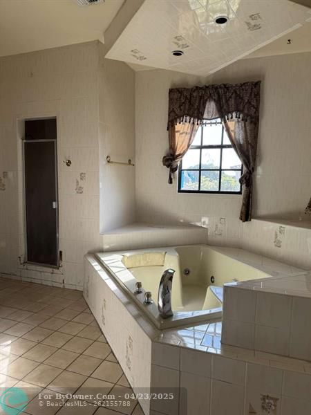 760 SE 5th Pl, Hialeah, Florida image 23