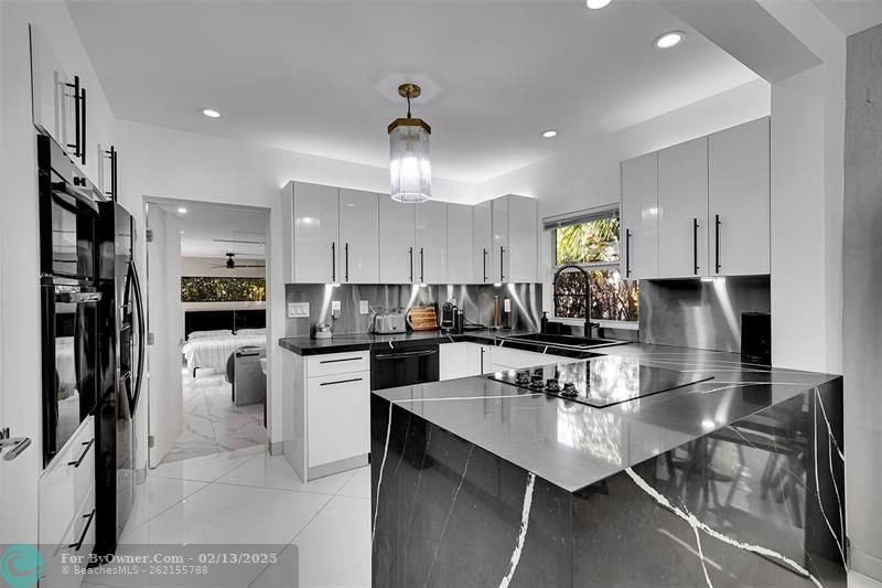 1232 NE 17th Way, Fort Lauderdale, Florida image 24