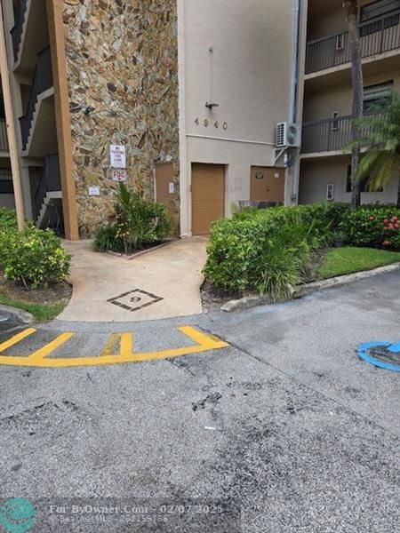 4940 E Sabal Palm Blvd #302, Tamarac, Florida image 2