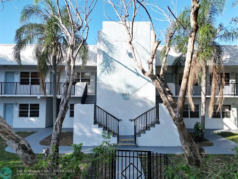 1925 Madison St #4, Hollywood, Florida image 11