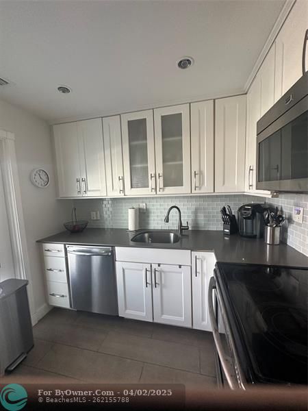 3209 S Ocean Drive #2L, Hallandale Beach, Florida image 5