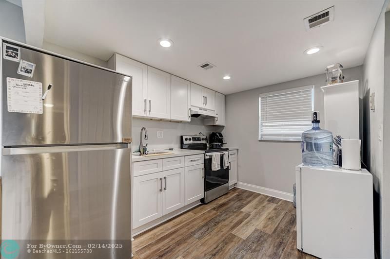 8370 Sands Point Blvd #H208, Tamarac, Florida image 18