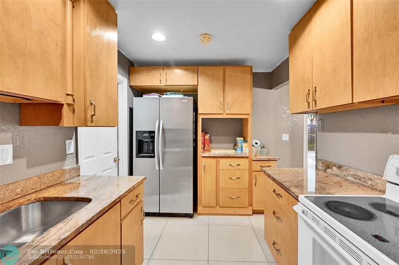 7817 SW 6th Ct, North Lauderdale, Florida image 3
