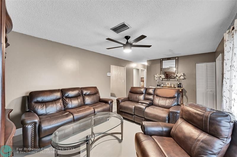 7817 SW 6th Ct, North Lauderdale, Florida image 6