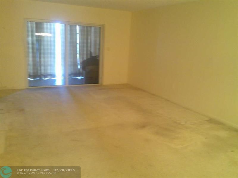 877 NE 195th St #217, Miami, Florida image 7