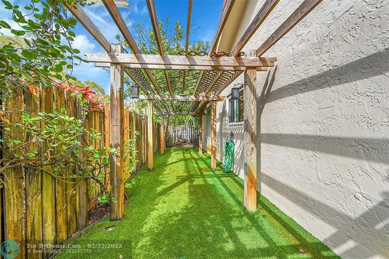 7105 NW 40th St, Coral Springs, Florida image 38