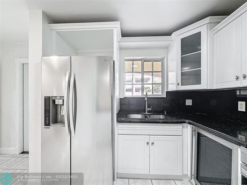 6753 NW 182nd St #104, Hialeah, Florida image 7