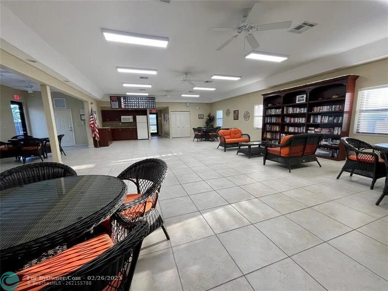 5541 Lakeside Dr #104, Margate, Florida image 11