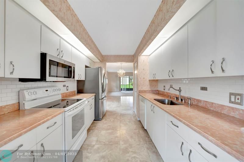 13105 SW 16th Ct #101L, Pembroke Pines, Florida image 3