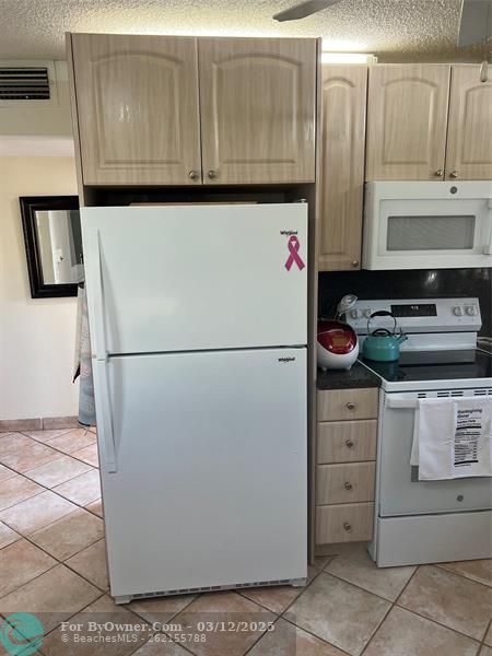 9721 Sunrise Lakes Blvd #201, Sunrise, Florida image 11