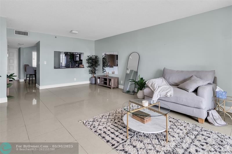 2202 S Cypress Bend Drive #702, Pompano Beach, Florida image 17
