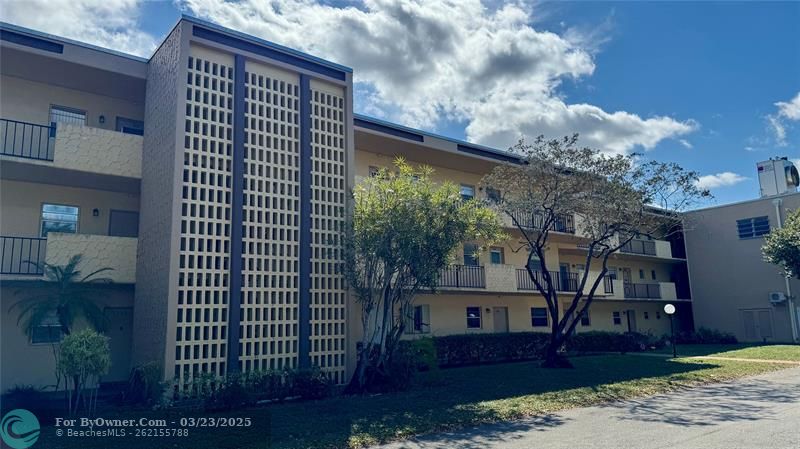 300 Berkley Rd #103, Hollywood, Florida image 2