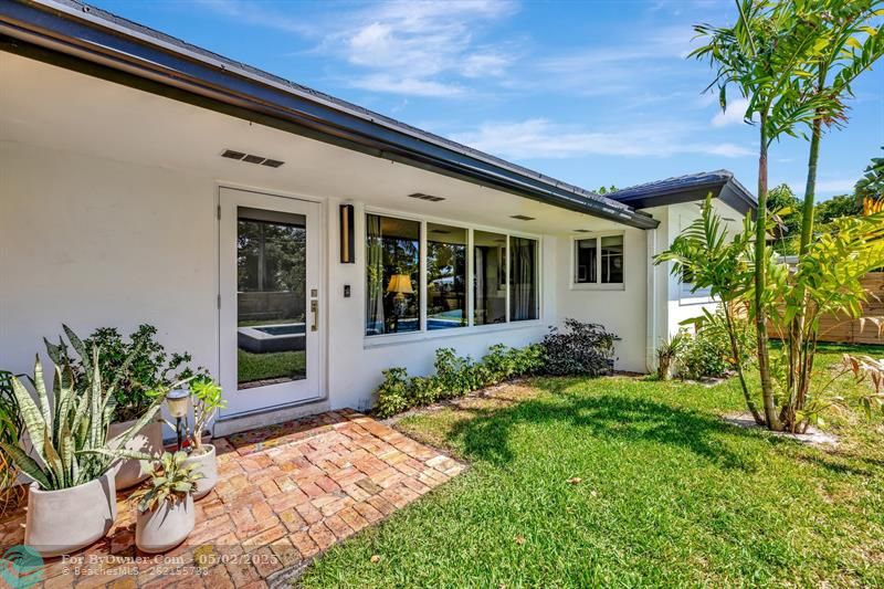 1981 Coral Gardens Drive, Wilton Manors, Florida image 32