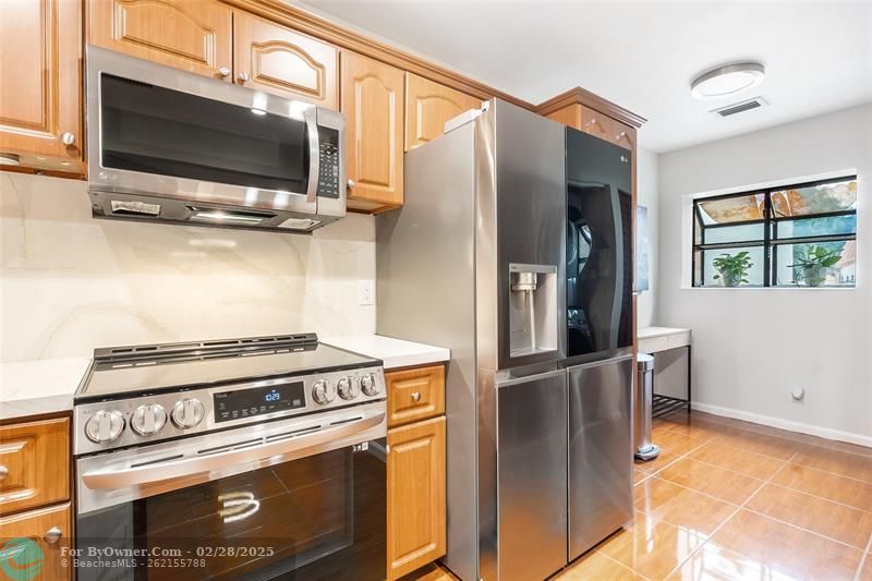 132 Centennial Ct, Deerfield Beach, Florida image 12