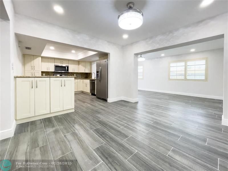 9500 Johnson St, Pembroke Pines, Florida image 5