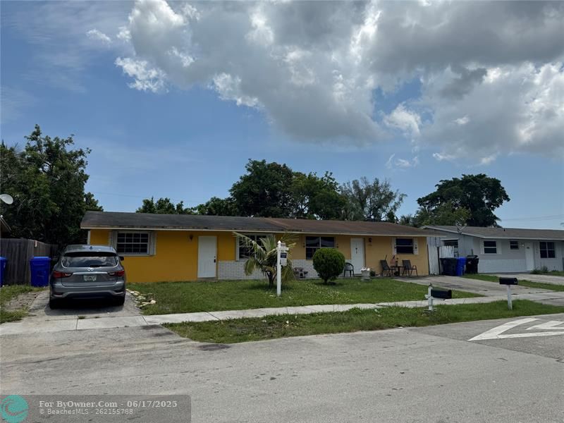 1740 SW 70th Way, North Lauderdale, Florida image 1