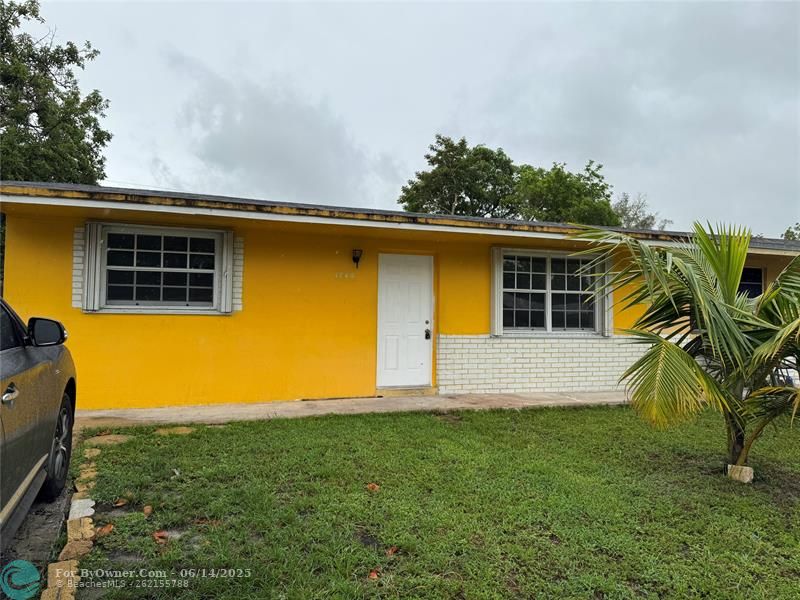 1740 SW 70th Way, North Lauderdale, Florida image 44