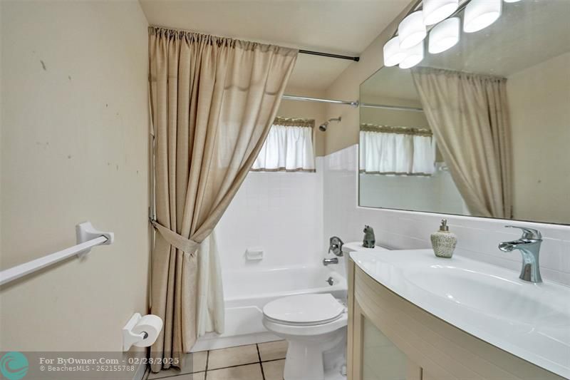 4712 NW 41st Ave, Tamarac, Florida image 12