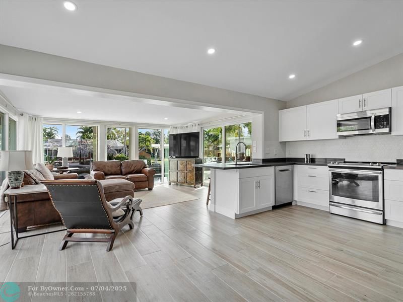 2430 Cat Cay Ln, Fort Lauderdale, Florida image 14