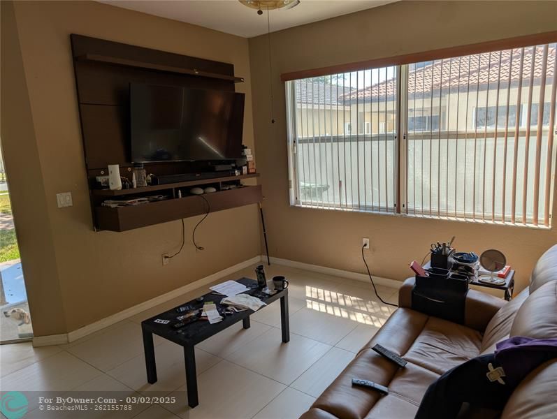3976 NE 13th Dr, Homestead, Florida image 5
