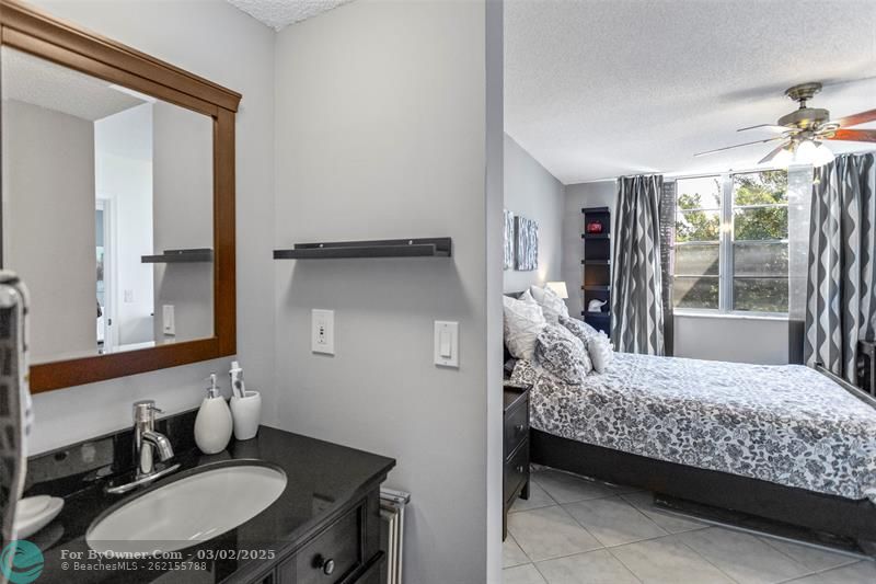 9230 Lagoon Pl #404, Davie, Florida image 28