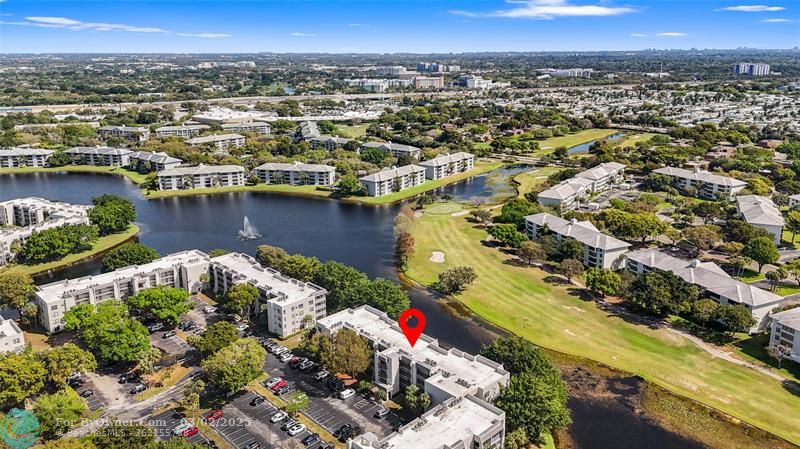 9230 Lagoon Pl #404, Davie, Florida image 47