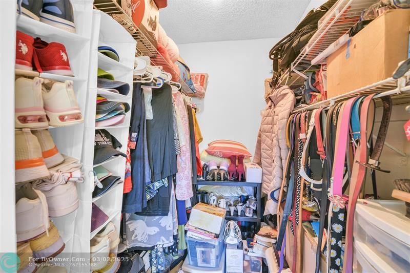 935 NE 199th St #103-16, Miami, Florida image 10