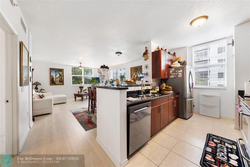 2401 NE 65th St #507, Fort Lauderdale, Florida image 4