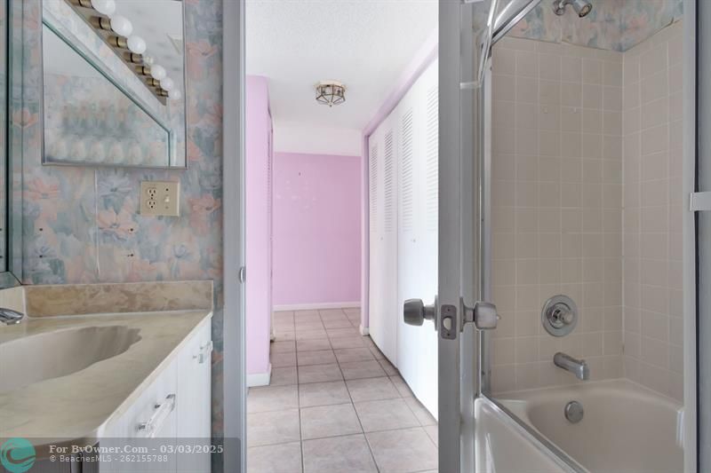 7650 Tahiti Lane #102, Lake Worth, Florida image 16