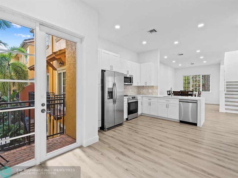 506 SE 7th St #301, Fort Lauderdale, Florida image 25