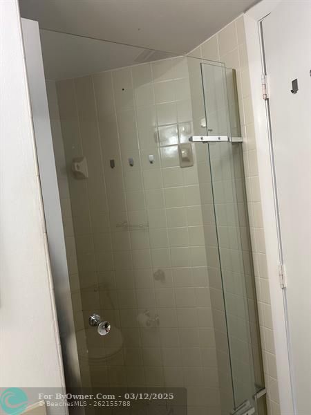 2108 S Cypress Bend Dr #307, Pompano Beach, Florida image 10